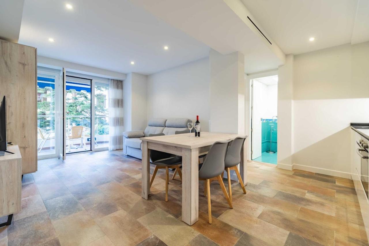 Apartamentos Dr28 A 250 M De La Playa フエンヒロラ エクステリア 写真