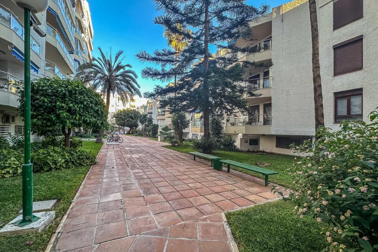 Apartamentos Dr28 A 250 M De La Playa フエンヒロラ エクステリア 写真