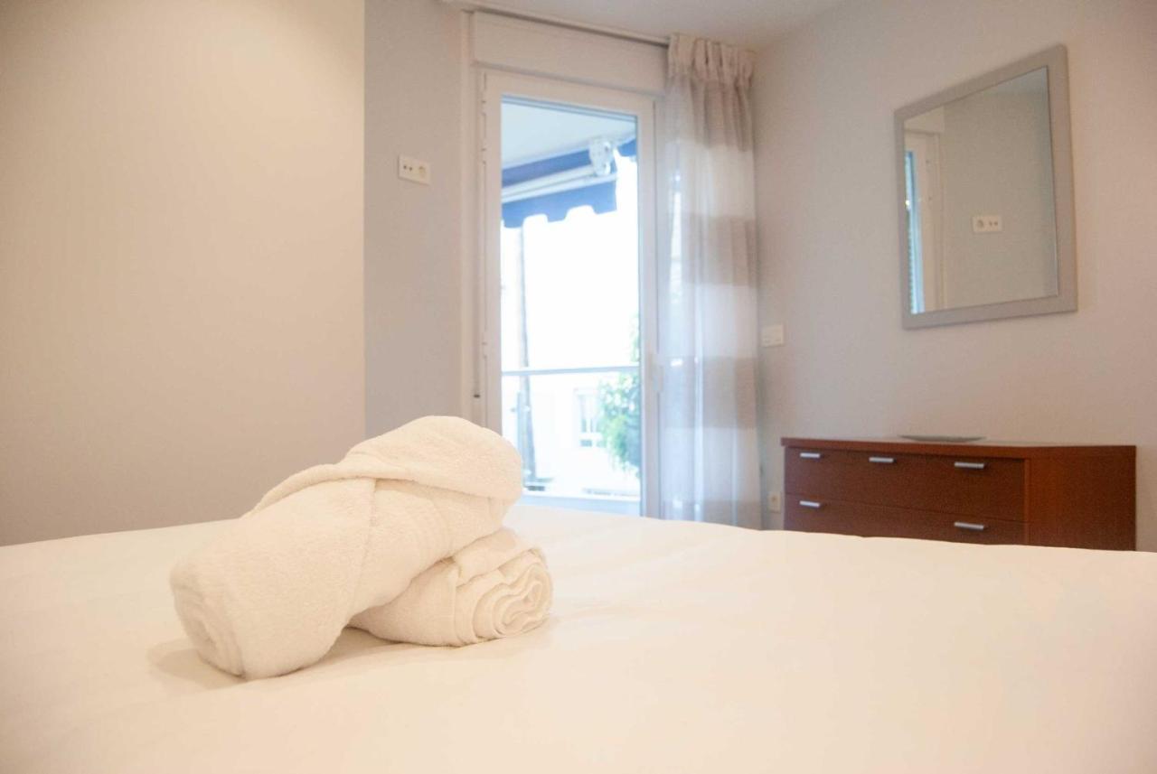 Apartamentos Dr28 A 250 M De La Playa フエンヒロラ エクステリア 写真